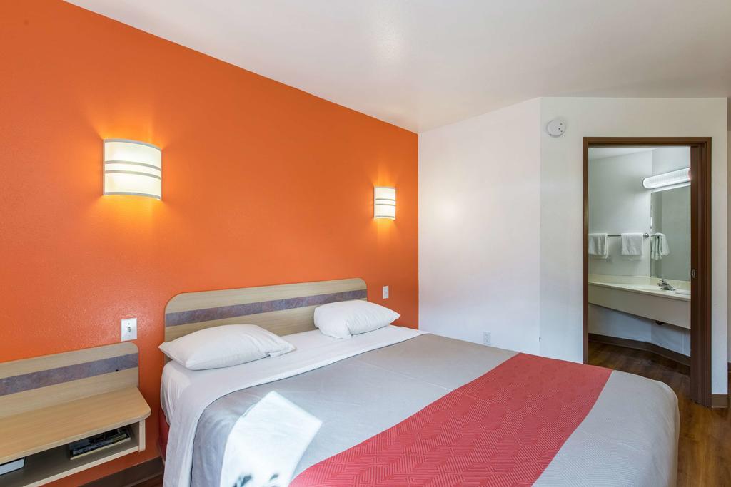 Motel 6-Baraboo, Wi - Lake Delton-Wisconsin Dells Екстериор снимка